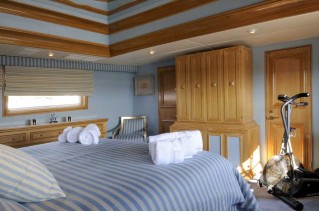 AI - Master Stateroom